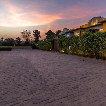 Downtown Resorts Nh8 Dharuhera ภายนอก รูปภาพ