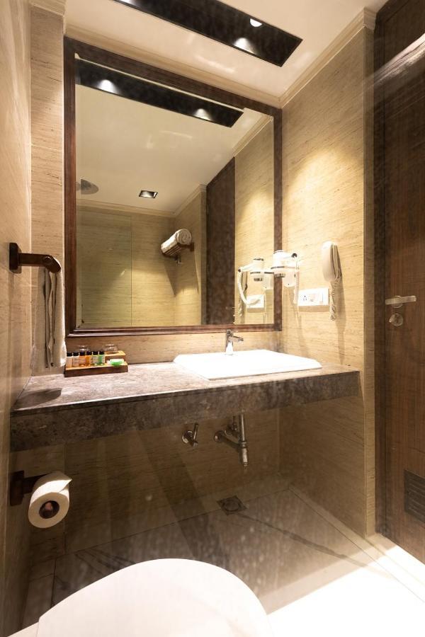 Downtown Resorts Nh8 Dharuhera ภายนอก รูปภาพ