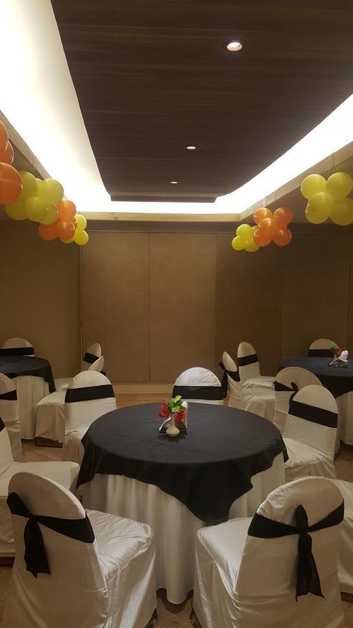 Downtown Resorts Nh8 Dharuhera ภายนอก รูปภาพ